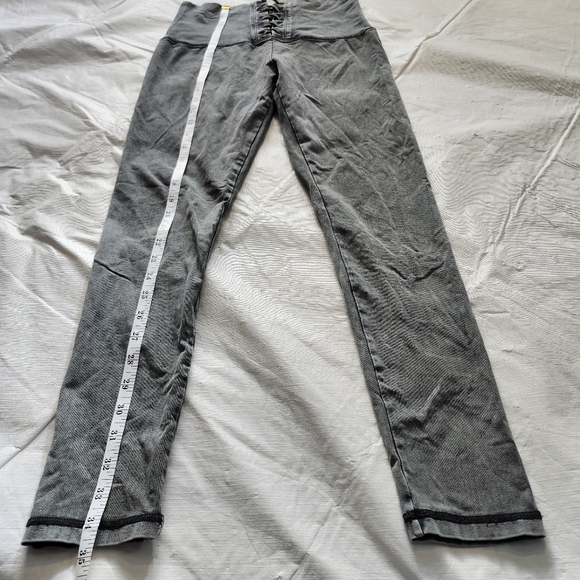 Aerie Size Medium High-Rise Lace-Up Gray Jeans - Picture 5 of 9